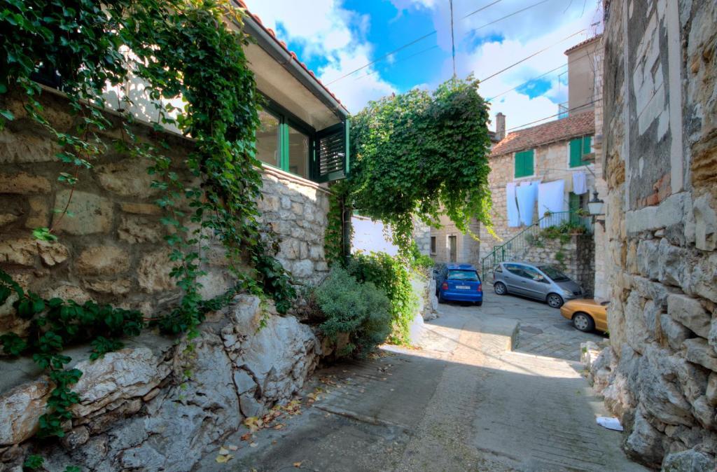 Bruno Split Centre Apartment And Room Bagian luar foto